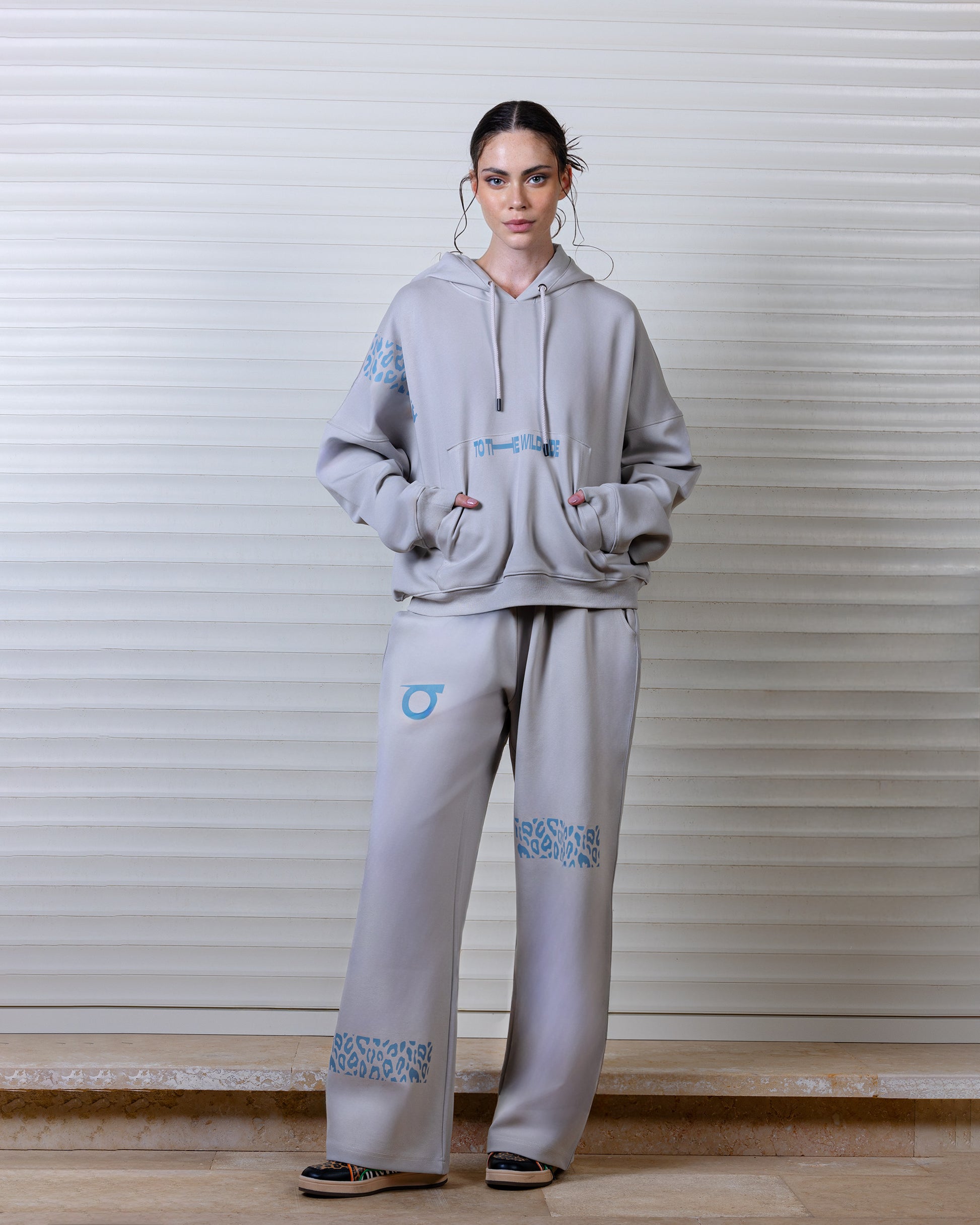 Ablaze leopard set in Gray