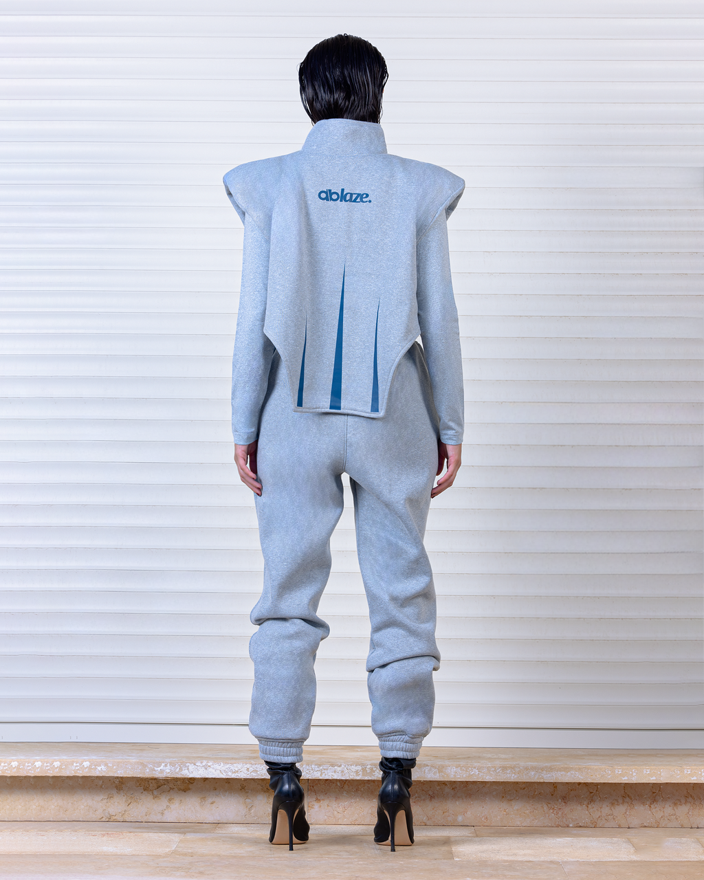 GRAY WARRIOR SHOULDER 3-PIECE TRACK SET