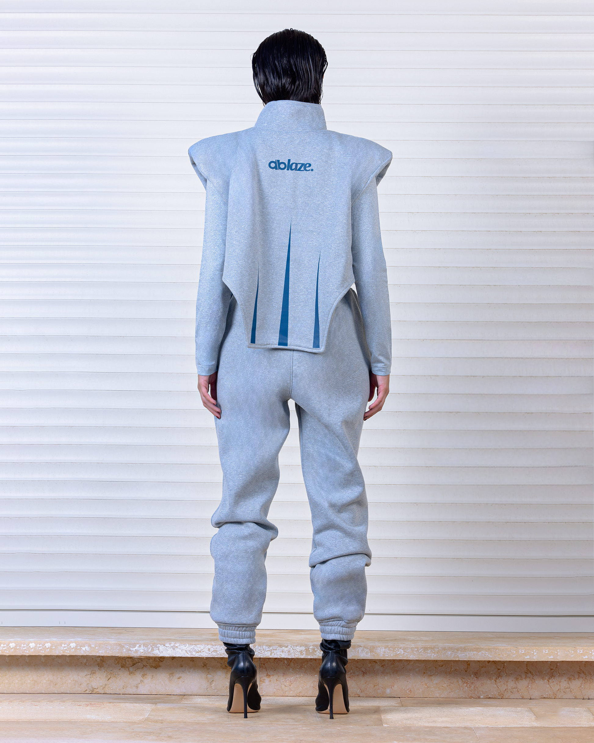 GRAY WARRIOR SHOULDER 3-PIECE TRACK SET