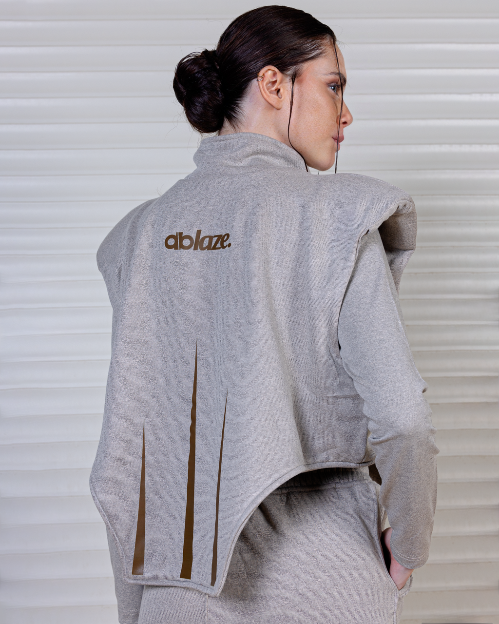 BROWN WARRIOR SHOULDER 3-PIECE TRACK SET
