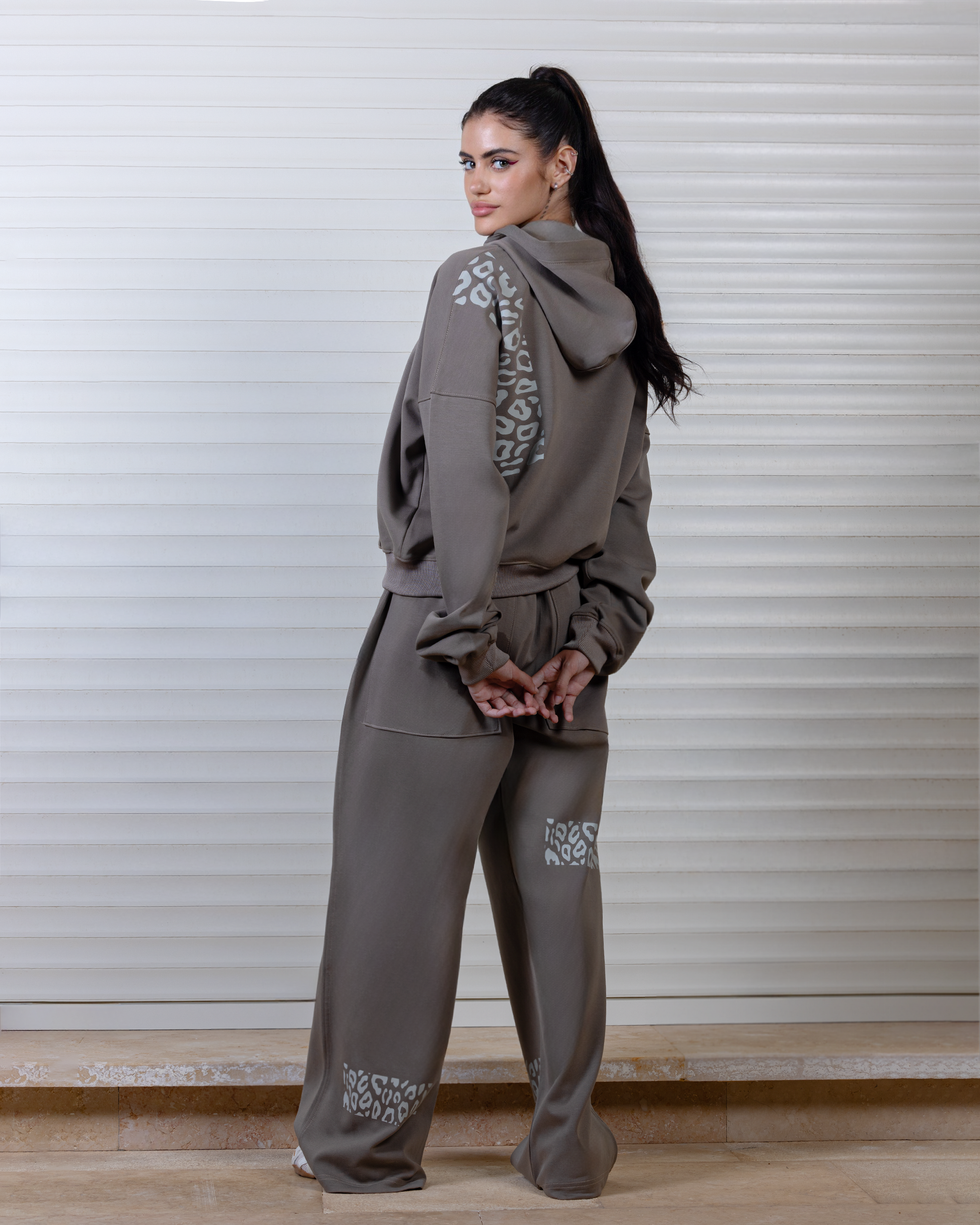 Ablaze leopard set in Dusty Brown