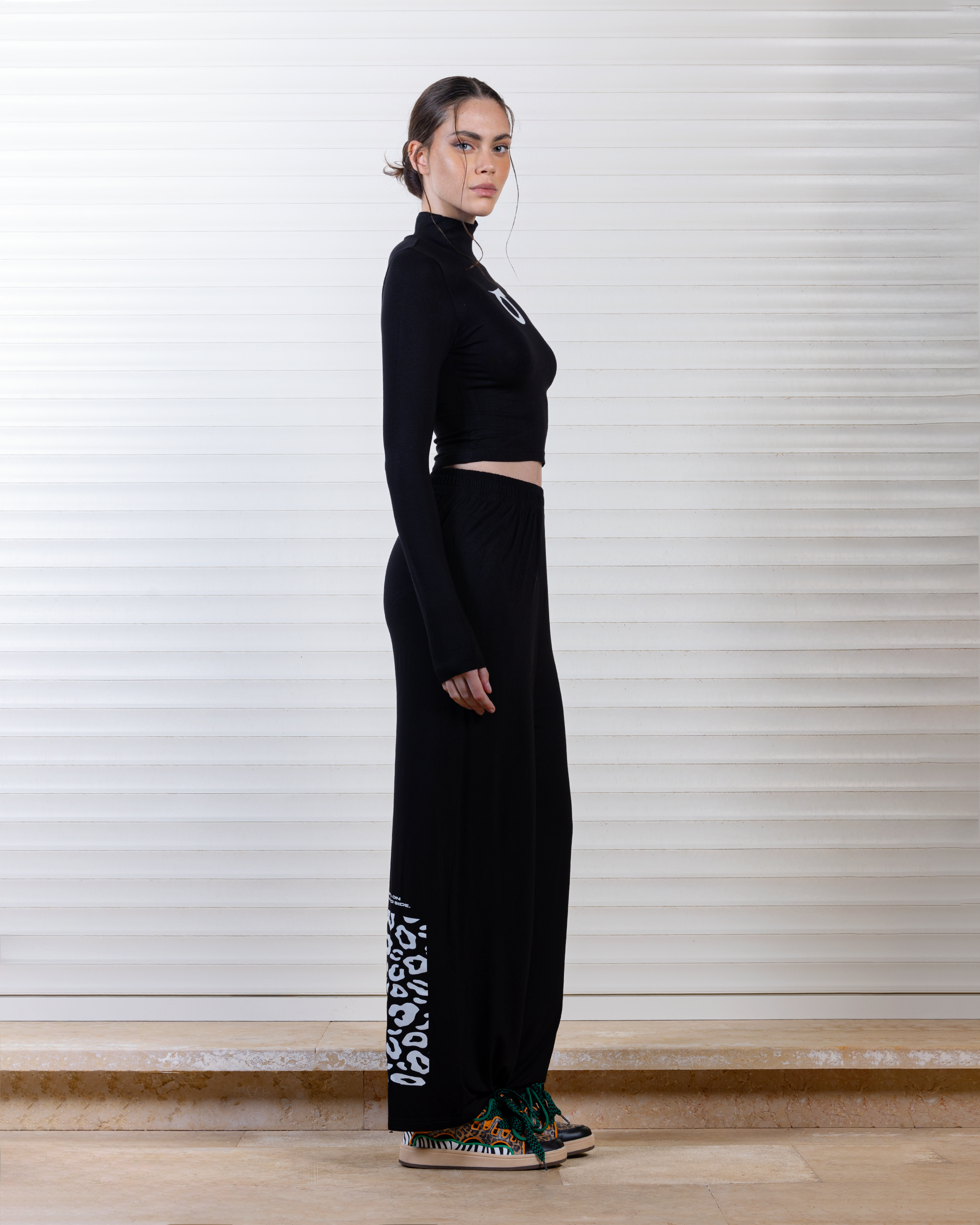 Ablaze signature set In black