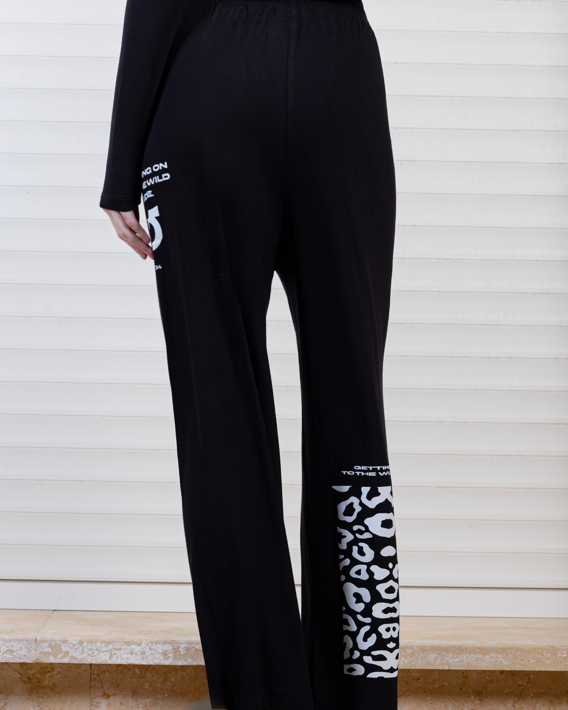 Ablaze signature set In black